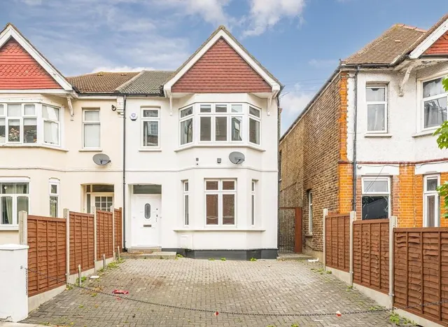 Barlow Road, Acton, W3, photo 1