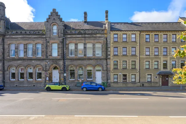 Tay Street, Perth, PH2, photo 1