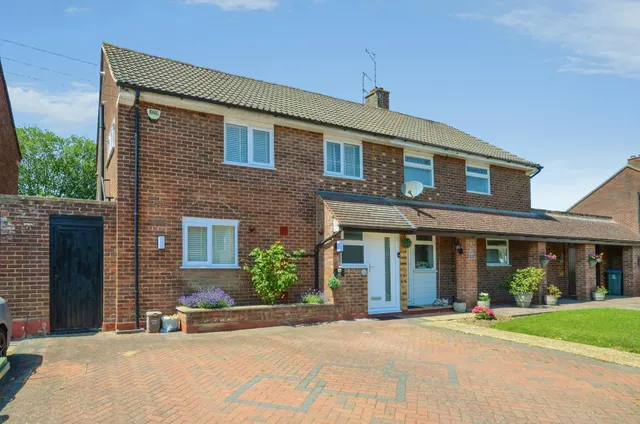 The Gossamers, Watford, WD25, photo 1