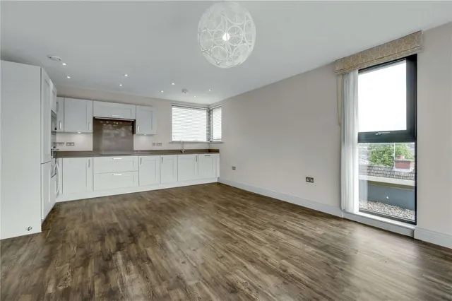 Denzil Road, Guildford, GU2, photo 3
