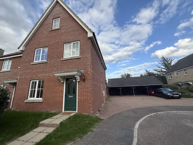 Elmcroft Close, Beck Row, BURY ST. EDMUNDS, photo 1