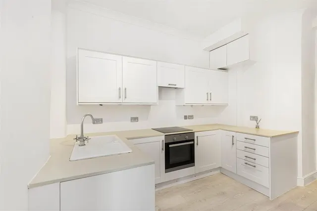 2 bedroom flat, Lanark Road, Maida Vale, W9