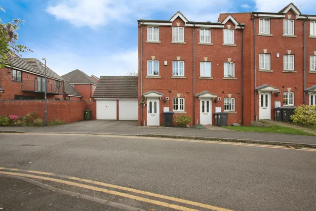 Aqua Place, Rugby, CV21, photo 1