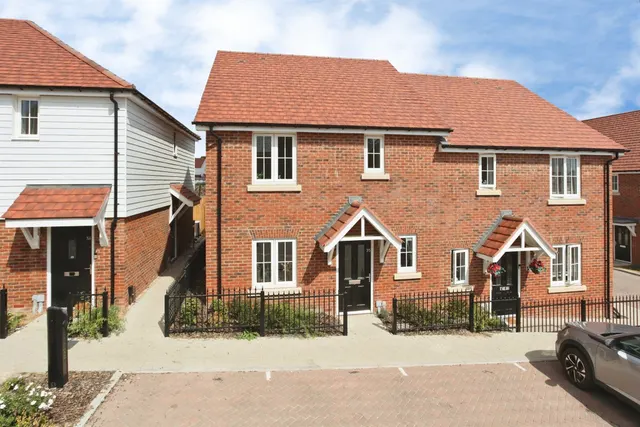Hartley Acres, Cranbrook, photo 1