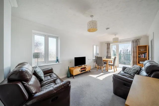 Birchwood Park Avenue, Swanley, BR8, photo 3