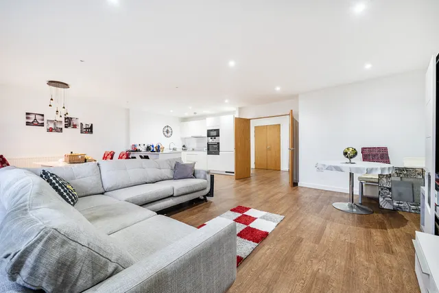 Howard Road, Stanmore, HA7, photo 2