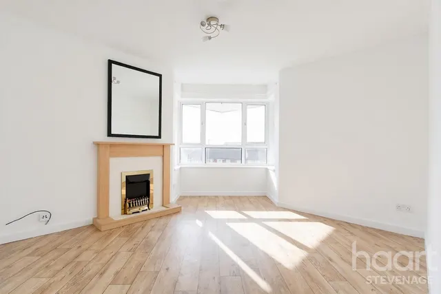 Apollo Way, Stevenage, SG2, photo 2