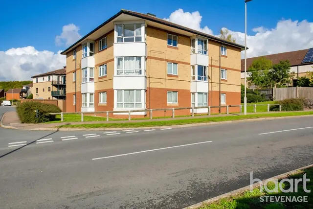 Apollo Way, Stevenage, SG2, photo 1