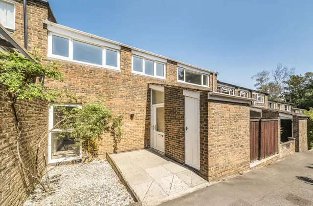Lingwood, Bracknell, RG12, photo 1