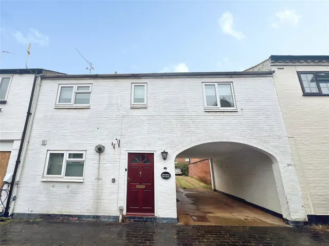 3 bedroom house, Hall Road, Leamington Spa, CV32