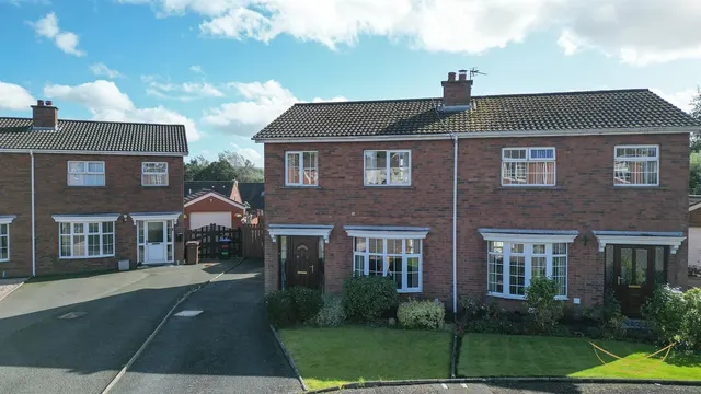 Cameron Court, Ballyclare, BT39, photo 1
