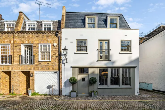 Photo 3 — Montagu Mews North, Marylebone, London, W1H 2JU