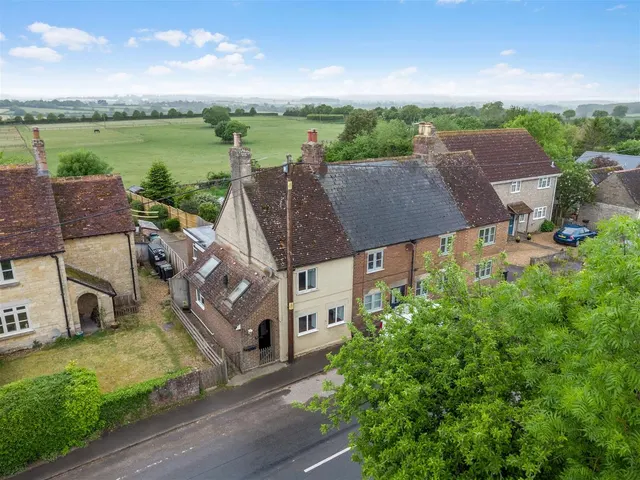Marnhull Road Hinton St. Mary, Sturminster Newton DT10 1NG, photo 1
