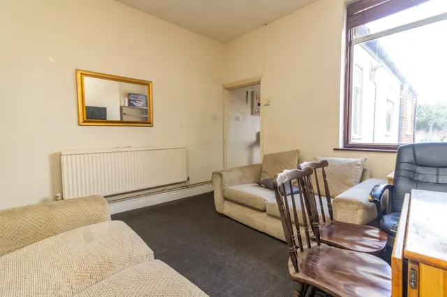 Photo 2 — Aylestone Road, Leicester, Leicester, LE2 7QJ