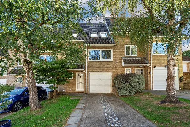 Rolvenden Gardens, BR1, photo 1