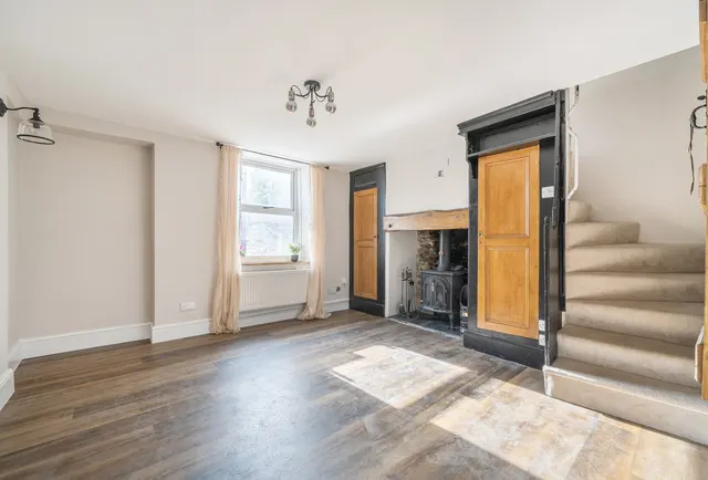 Keynsham Road, Gloucestershire, Keynsham, BS31 2DD, photo 1