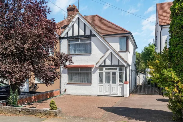 Nathans Road, Wembley, HA0, photo 1