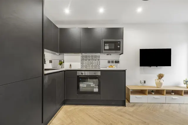 Upper Richmond Road West, East Sheen, SW14, photo 3