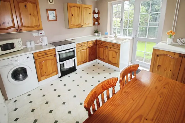 Holme Avenue, New Waltham, DN36, photo 3