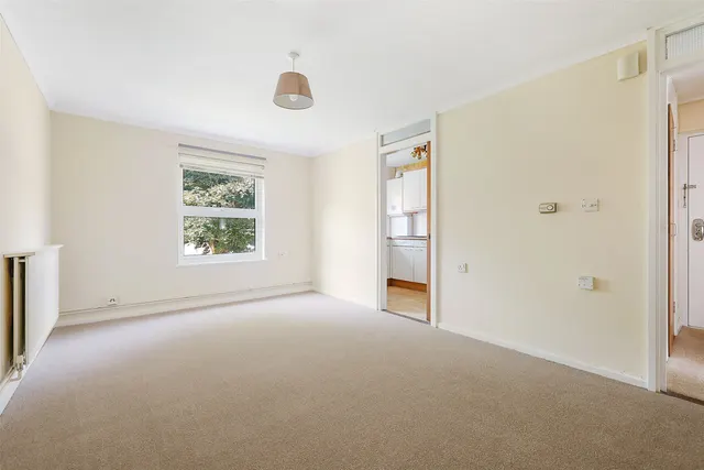 Orchard Way, Dorking, RH4, photo 2