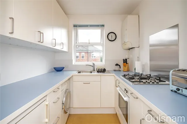 Photo 3 — Worcester Road, Stoke Heath, Bromsgrove, Worcestershire, B61 7JA