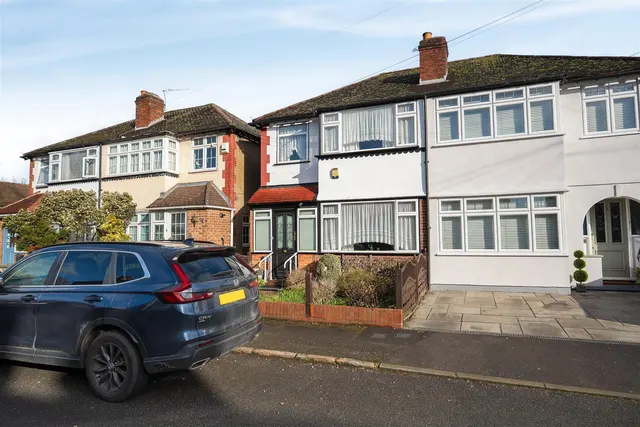 Money Lane, West Drayton, UB7, photo 1