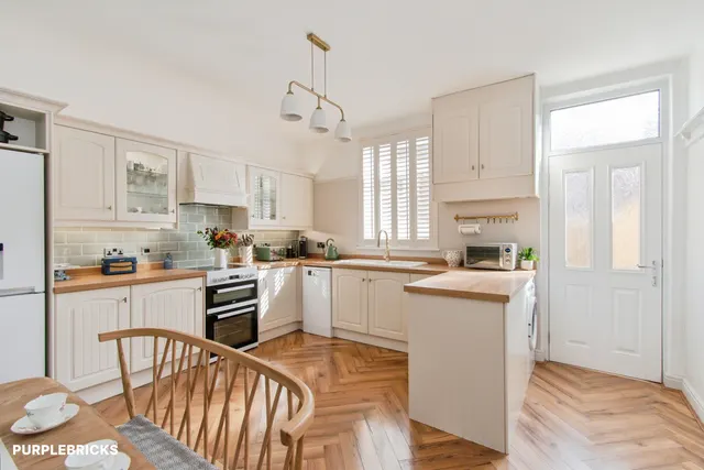 Bell Lane, Ackworth, WF7, photo 3