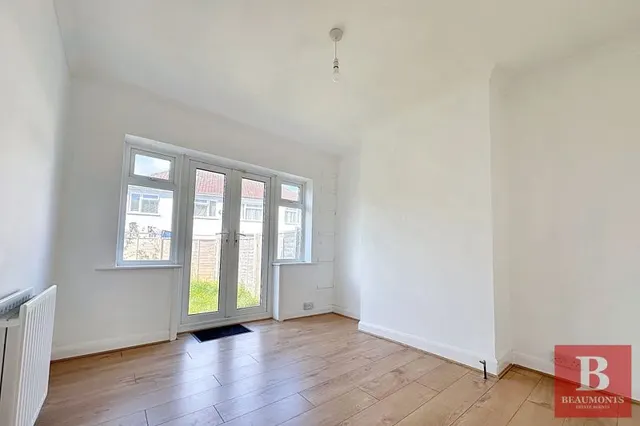 Photo 3 — Lower Bevendean Avenue, Brighton BN2 4FE