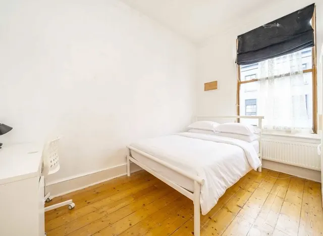 Greyhound Road, Hammersmith, W6, photo 3