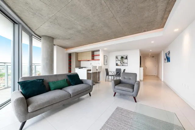 Tidal Basin Road, London, E16, photo 1