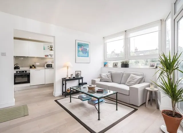 Wandon Road, Fulham, SW6, photo 2