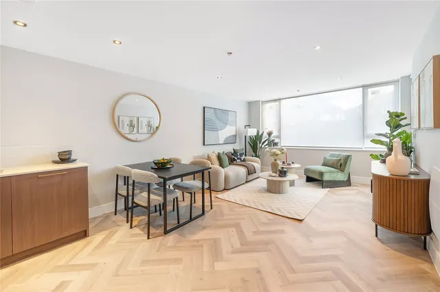 Thornton Road, London, SW12, photo 1