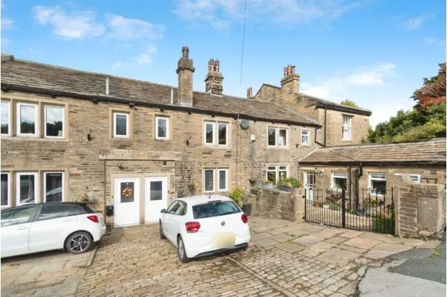 Haworth Road, Bradford, BD15, photo 1