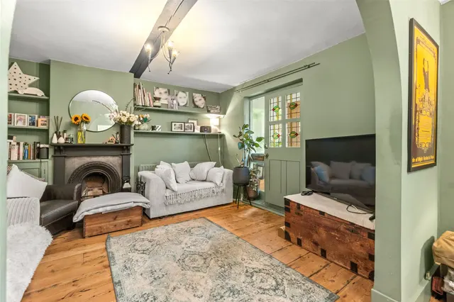 Upper Halliford Road, Shepperton, TW17, photo 3