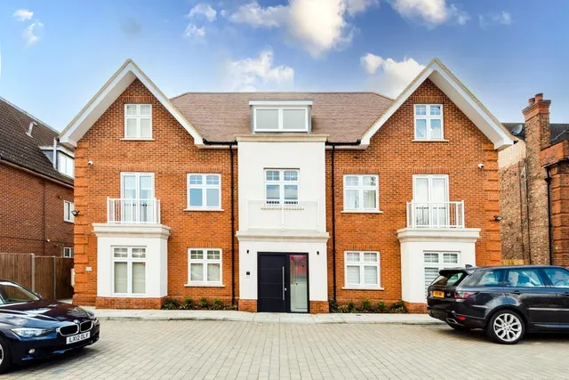 High Road, Whetstone, London, N20 9PJ, photo 1