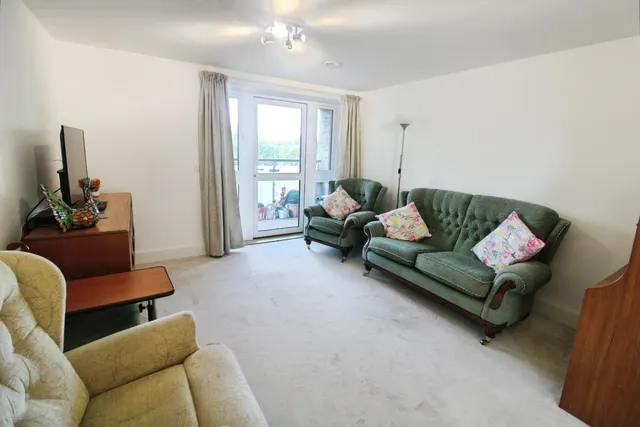 Albion Road, DA6, photo 2