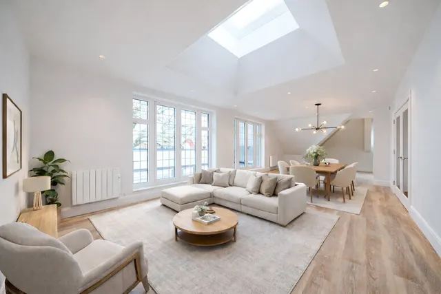 Green Lane, HA6, photo 2