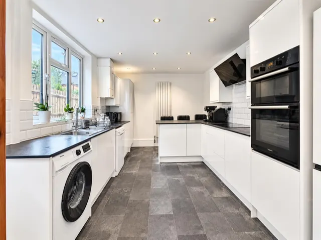 Terraced For SaleNorth Road, Southall, UB1, photo 2