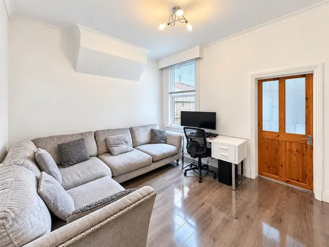 Terraced For SaleNorth Road, Southall, UB1, photo 3