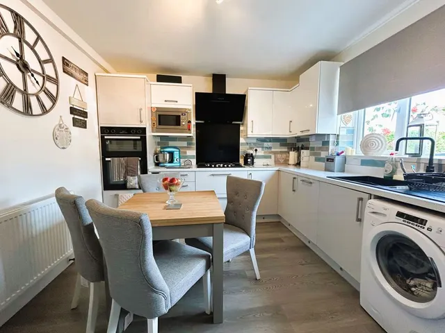 Cherwell Drive, Brownhills West, WS8, photo 2