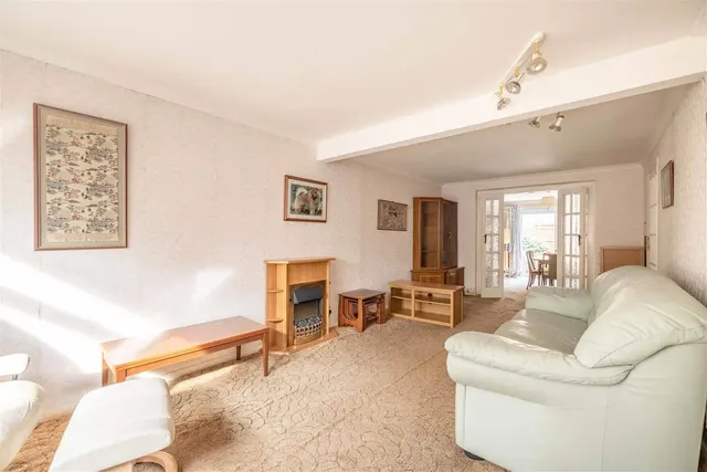 Photo 2 — Holly Crescent, Windsor, SL4 5SL