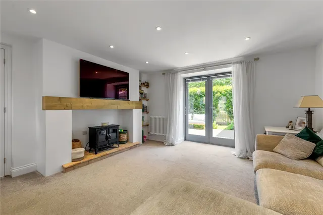 Wheatsheaf Mews, Upper Benefield, PE8, photo 3