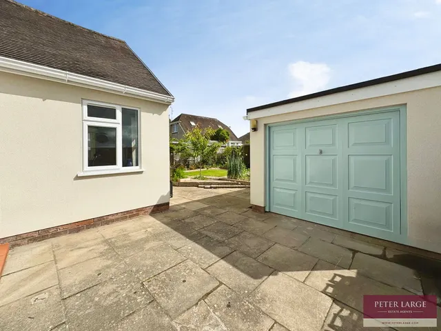 Photo 2 — South Drive, Rhyl, LL18 4SU