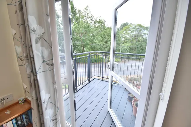 Cherrett Court, BH22, photo 3
