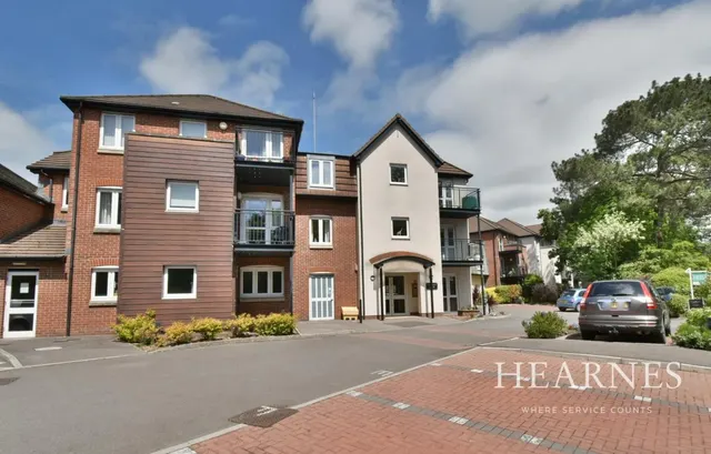Cherrett Court, BH22, photo 1