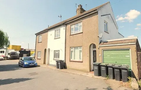 Mark Lane, Gravesend, DA12, photo 1
