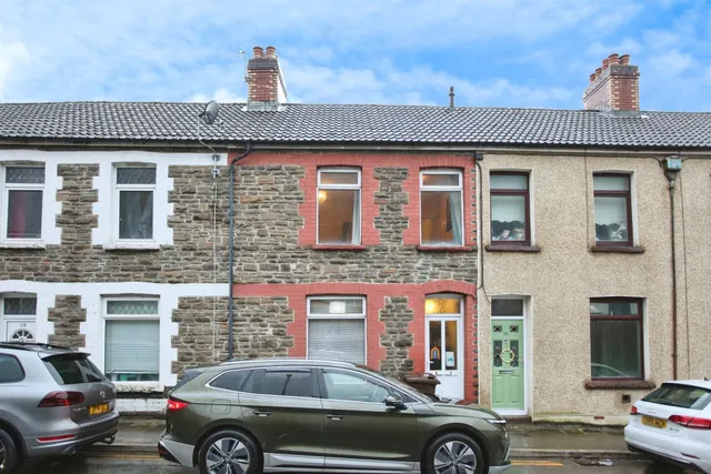 Coed Y Brain Road, Caerphilly, CF83, photo 1