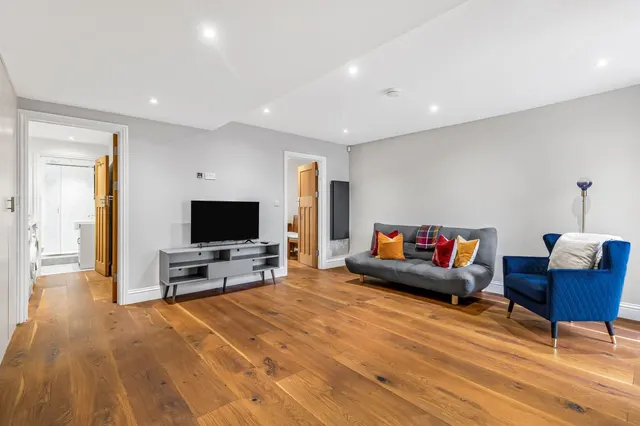 Tregaron Avenue, London, N8, photo 1