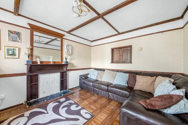 Photo 2 — Holmshaw Close, Sydenham, SE26 4TH