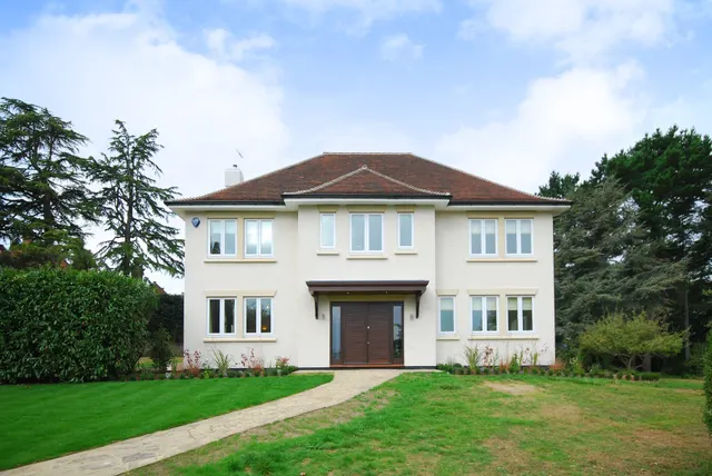 Alpina, 22 Coombe Ridings, Kingston upon Thames, photo 1